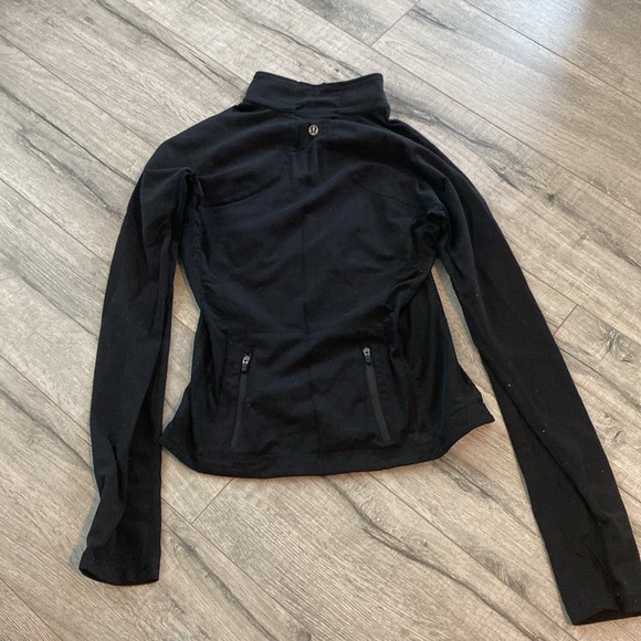 Lululemon Catch Me Air Jacket - Picture 4 of 4